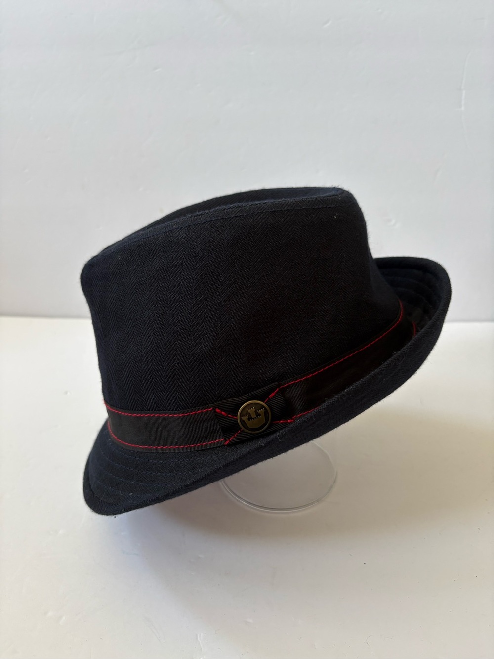 Goorin Bros. Dimples Pork Pie Fedora Hat Dark Blue Red Trim Crown Logo Preppy S